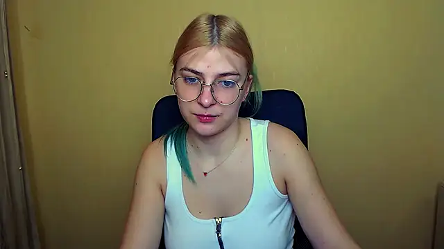 Luna Lush  online show from 01/09/25, 08:24