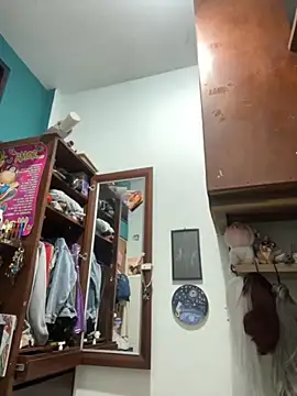 SophiaWeestt99 online show from 10/10/25, 02:43