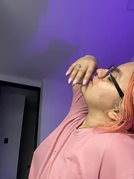 SophiaWeestt99 online show from 06/10/26, 04:01
