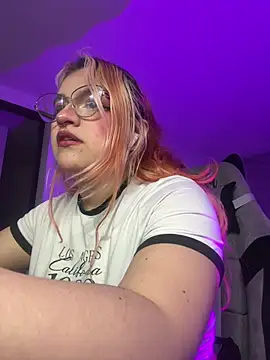 SophiaWeestt99 online show from 07/07/26, 02:14