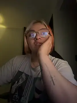 SophiaWeestt99 online show from 07/25/26, 02:53