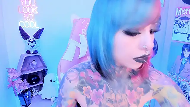 Snapshot of NikkiRamone chatting on 11/27/25, 09:39 NikkiRamone online show from 11/27/25, 09:39