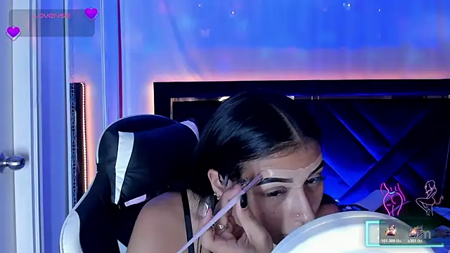 ZaraLim online show from 11/30/25, 09:41