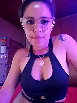 Snapshot of mariposapontiak420 chatting on 02/27/25, 04:53 mariposapontiak420 online show from 02/27/25, 04:53