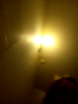 Snapshot of ElektrikFrancaise chatting on 11/17/25, 06:46 ElektrikFrancaise online show from 11/17/25, 06:46