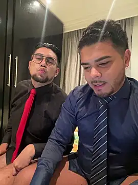 thiagowes online show from 11/25/25, 02:22