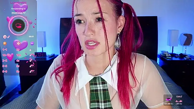 luccycollins  online show from 05/28/26, 03:31