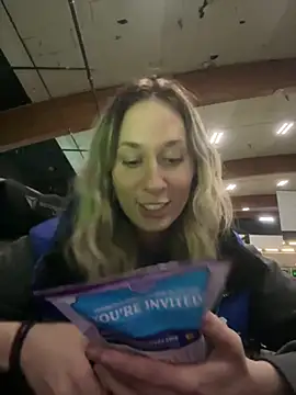 Snapshot of M1ssyk1ssy chatting on 12/31/24, 10:45 M1ssyk1ssy online show from 12/31/24, 10:45