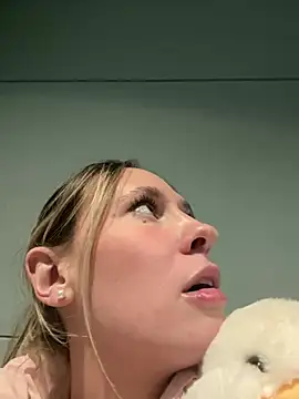 Snapshot of M1ssyk1ssy chatting on 01/08/25, 05:48 M1ssyk1ssy online show from 01/08/25, 05:48