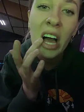 Snapshot of M1ssyk1ssy chatting on 02/05/25, 11:50 M1ssyk1ssy online show from 02/05/25, 11:50