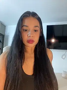 Snapshot of Aitana98_ chatting on 09/29/25, 01:55 Aitana98 online show from 09/29/25, 01:55