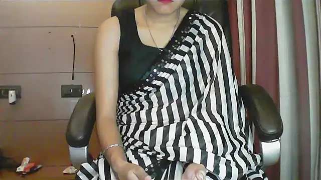 collage hoty online show from 11/27/25, 04:42