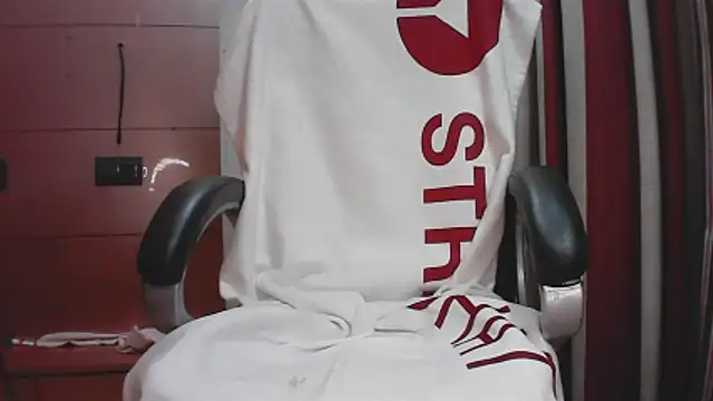 collage hoty online show from 12/13/25, 08:47