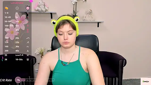 nikole kitt online show from 12/23/24, 10:44