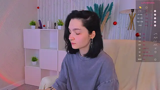 Luna-Moon online show from 12/11/24, 11:30