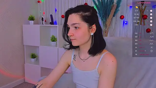Luna-Moon online show from 12/14/24, 02:42