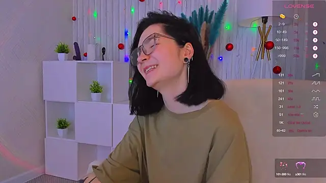 Luna-Moon online show from 12/17/24, 11:28