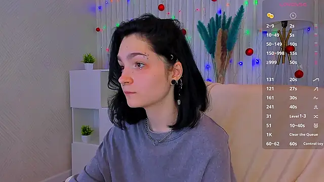Luna-Moon online show from 12/20/24, 08:17