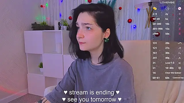 Luna-Moon online show from 12/27/24, 02:43