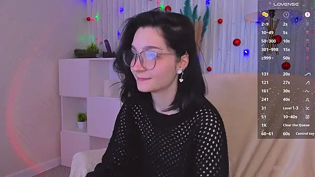 Luna-Moon online show from 01/04/25, 11:11
