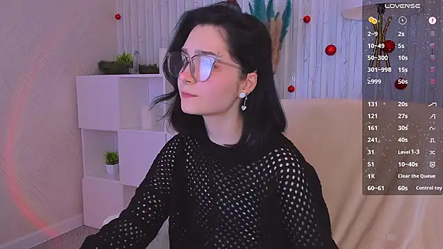 Luna-Moon online show from 01/04/25, 02:14