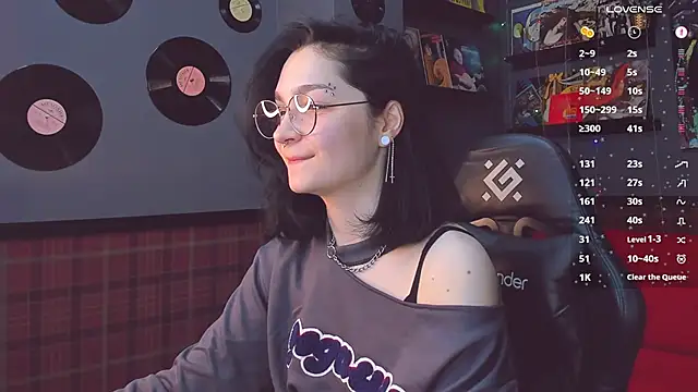 Luna-Moon online show from 01/11/25, 08:11