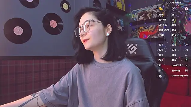 Luna-Moon online show from 01/13/25, 11:19