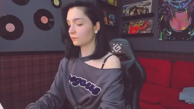 Luna-Moon online show from 02/03/25, 07:51