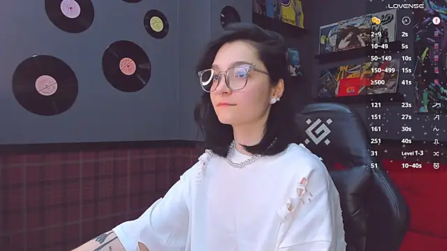 Luna-Moon online show from 02/04/25, 07:51