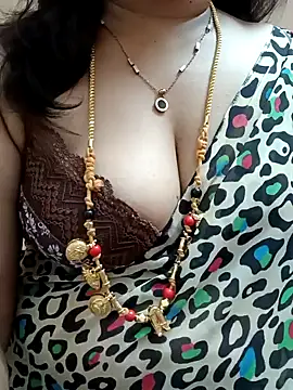 gaurika18 online show from 02/02/25, 04:22