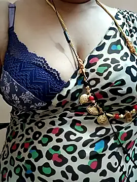 gaurika18 online show from 02/06/25, 04:58