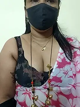 gaurika18 online show from 10/23/25, 12:10