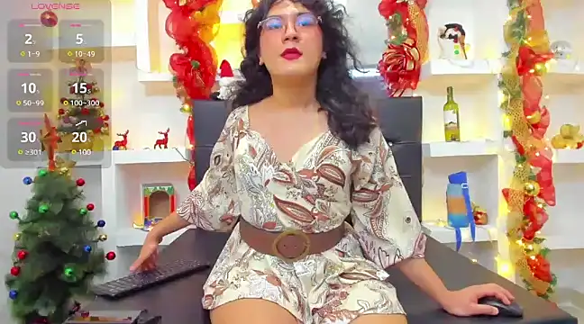 Snapshot of Elith_Berry69 chatting on 12/17/24, 10:22 Elith Berry69 online show from 12/17/24, 10:22