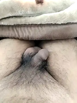 luckylads0037 online show from 12/17/25, 07:25