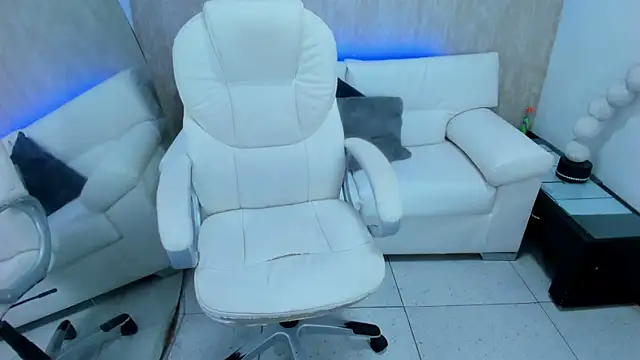 meggan 77 online show from 01/15/25, 07:05