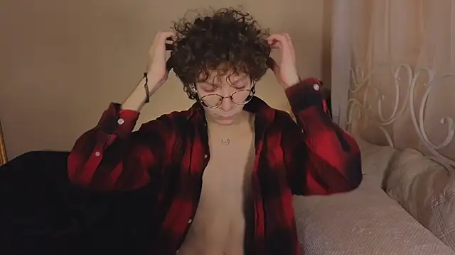 Snapshot of TommieH chatting on 03/01/25, 05:52 TommieH online show from 03/01/25, 05:52