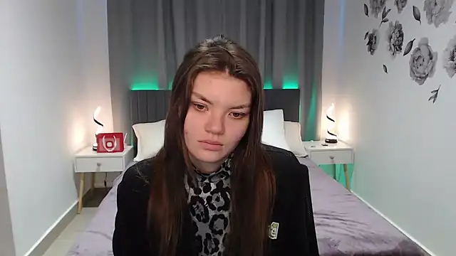 Snapshot of EmilyEight chatting on 12/14/24, 11:56 EmilyEight online show from 12/14/24, 11:56