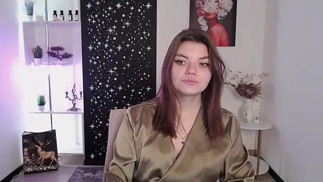 Snapshot of EmilyEight chatting on 09/09/25, 04:23 EmilyEight online show from 09/09/25, 04:23