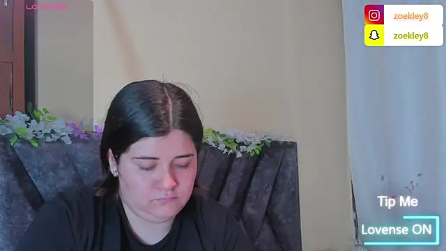 ZoeKley online show from 09/11/25, 12:33