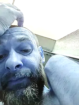 Snapshot of Andrzej-M chatting on 09/19/25, 02:51 Andrzej-M online show from 09/19/25, 02:51