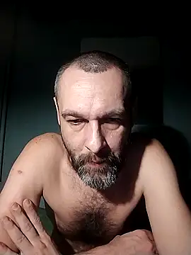 Andrzej-M online show from 12/19/25, 09:22