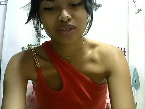 Snapshot of Rakonalie chatting on 02/04/25, 06:04 Rakonalie online show from 02/04/25, 06:04