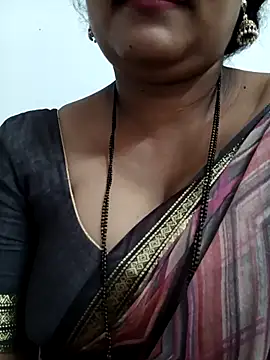 Snapshot of Nyra-23 chatting on 09/15/25, 09:53 Nyra-23 online show from 09/15/25, 09:53