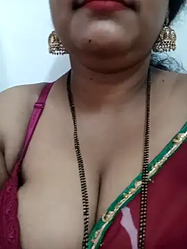 Snapshot of Nyra-23 chatting on 10/11/25, 07:40 Nyra-23 online show from 10/11/25, 07:40