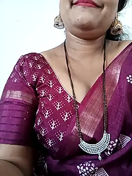 Snapshot of Nyra-23 chatting on 10/22/25, 09:09 Nyra-23 online show from 10/22/25, 09:09