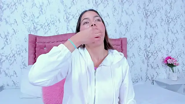 Mia Malkovaa  online show from 09/30/25, 04:23