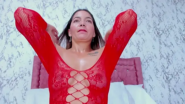 Mia Malkovaa  online show from 11/13/25, 04:28