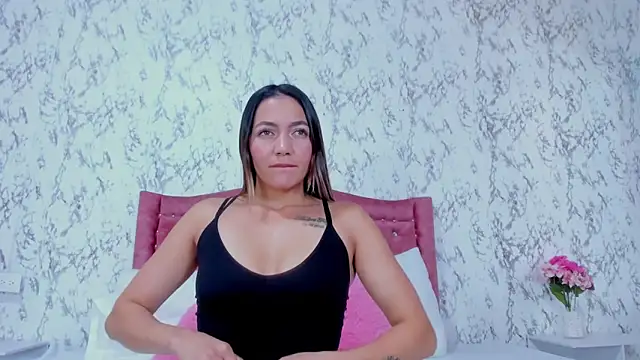 Mia Malkovaa  online show from 11/21/25, 04:27