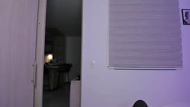 Snapshot of Antotss chatting on 10/06/25, 02:31 Antotss online show from 10/06/25, 02:31