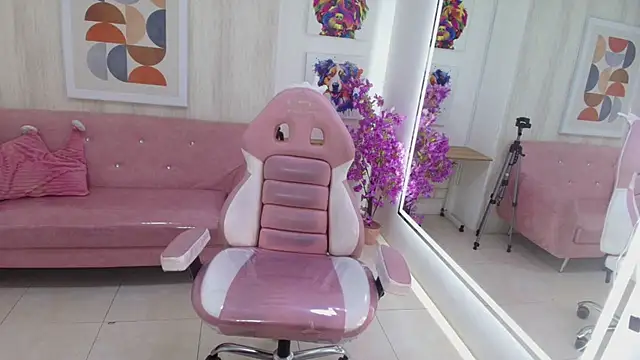 Gabby evanns online show from 06/08/26, 12:27